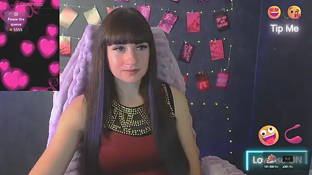 Snapshot of Violla_My chatting on October 15, 2025, 5:39 am Violla My online show from October 15, 2025, 5:39 am