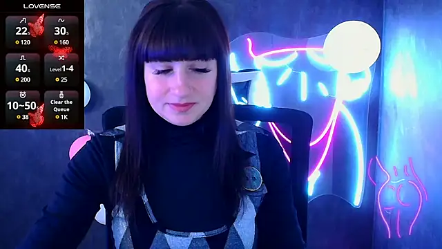 Snapshot of Violla_My chatting on February 28, 2025, 6:43 am Violla My online show from February 28, 2025, 6:43 am