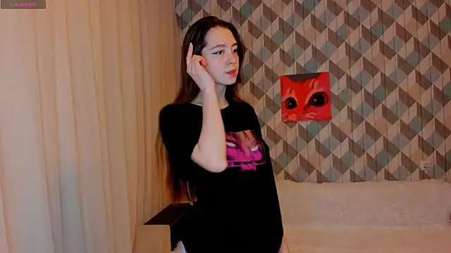 EvaBradley online show from March 1, 2025, 3:49 pm