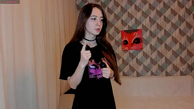 EvaBradley online show from March 2, 2025, 4:03 pm