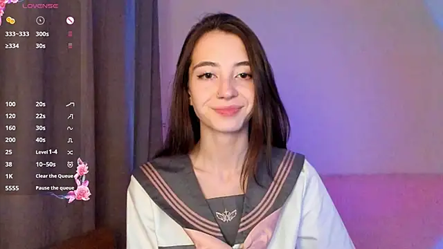 EvaBradley online show from October 31, 2025, 6:48 pm