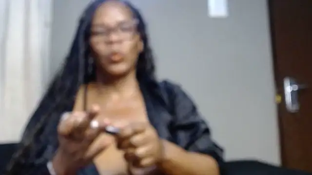 BustyMelonssXXXX online show from October 8, 2025, 8:27 am