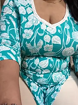 Anamika Kapoor online show from October 14, 2025, 10:42 pm