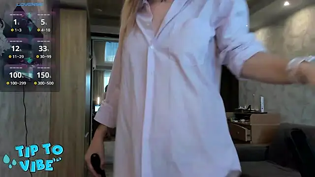 lady Nati online show from March 9, 2025, 1:48 pm