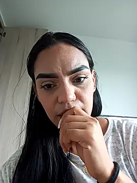 Snapshot of Sara-77 chatting on September 12, 2025, 4:18 pm Sara-77 online show from September 12, 2025, 4:18 pm