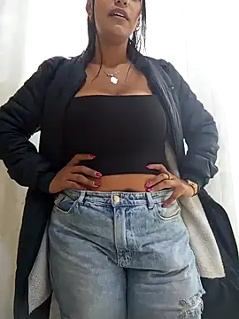 Snapshot of Sara-77 chatting on February 18, 2025, 3:41 pm Sara-77 online show from February 18, 2025, 3:41 pm