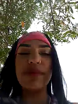 Snapshot of Sara-77 chatting on February 25, 2025, 4:35 pm Sara-77 online show from February 25, 2025, 4:35 pm