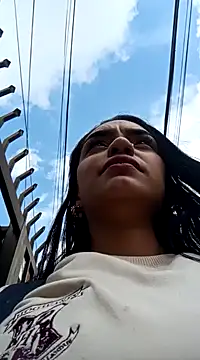 Snapshot of Sara-77 chatting on February 17, 2025, 7:33 pm Sara-77 online show from February 17, 2025, 7:33 pm