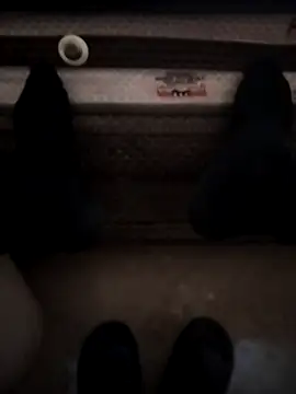 hugecrksam online show from February 8, 2026, 1:09 pm