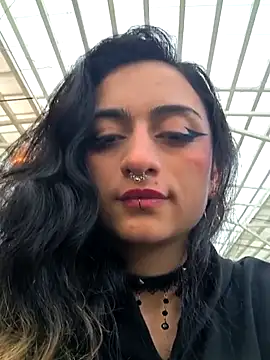 Lila Desiree online show from March 3, 2025, 10:31 pm