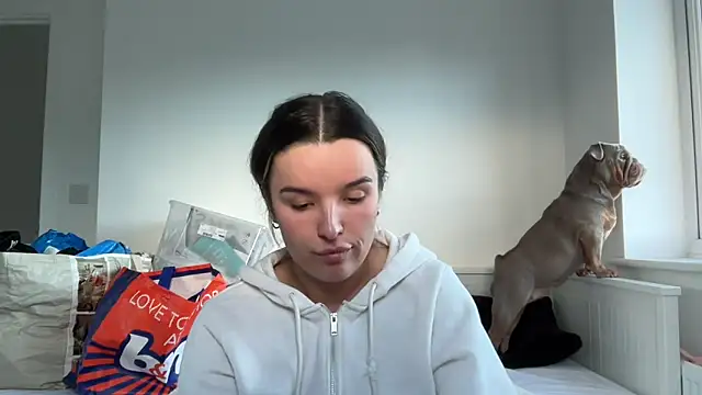 maisiesmithx online show from April 12, 2026, 5:38 pm