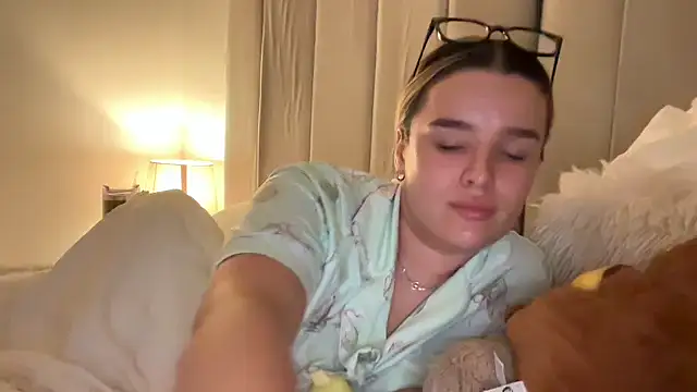 Snapshot of maisiesmithx chatting on June 29, 2026, 11:37 pm maisiesmithx online show from June 29, 2026, 11:37 pm