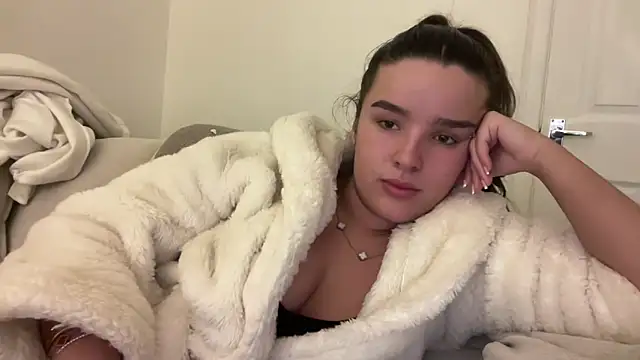 maisiesmithx online show from February 5, 2025, 11:28 pm