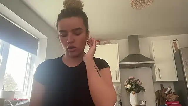 Snapshot of maisiesmithx chatting on June 21, 2026, 9:59 am maisiesmithx online show from June 21, 2026, 9:59 am