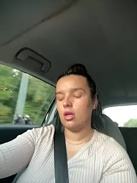 maisiesmithx online show from October 5, 2025, 5:25 pm