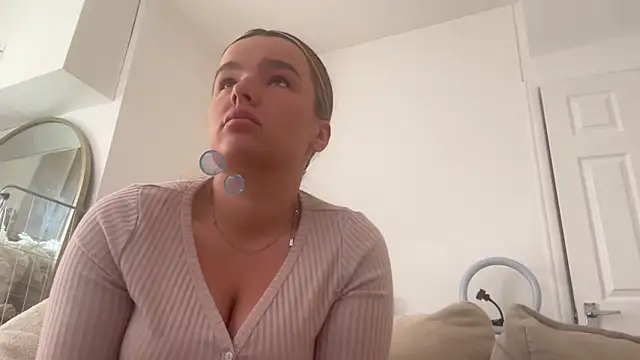 maisiesmithx online show from September 21, 2025, 9:58 am