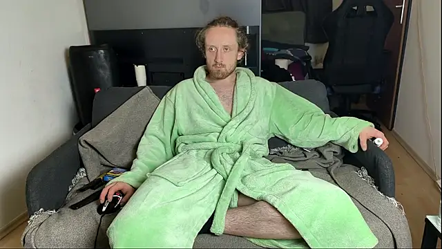 DrownMentallyyy online show from March 11, 2026, 4:17 am