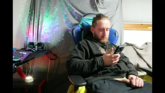 DrownMentallyyy online show from January 7, 2025, 11:45 pm