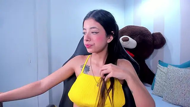 coraltaylor online show from December 14, 2024, 1:27 pm