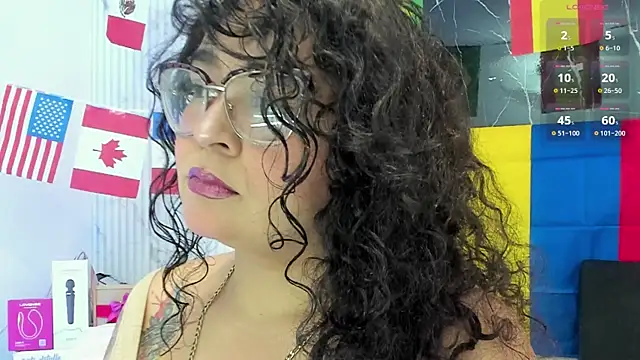 Snapshot of Reginavegaa chatting on June 25, 2026, 11:37 am Reginavegaa online show from June 25, 2026, 11:37 am