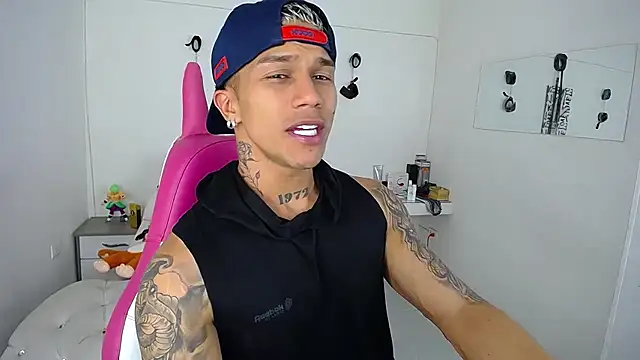 Leonard Price online show from September 21, 2025, 12:38 am