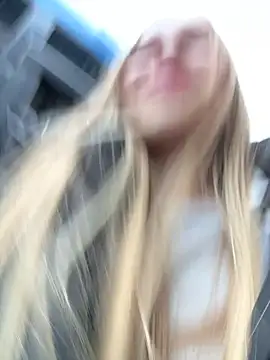 mur girl online show from February 8, 2025, 12:39 pm