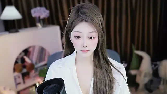 Arwyn-rr online show from March 17, 2026, 1:03 pm