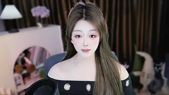 Arwyn-rr online show from March 22, 2026, 12:07 pm