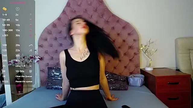 Snapshot of Erikka__ chatting on September 23, 2025, 12:34 pm Erikka online show from September 23, 2025, 12:34 pm