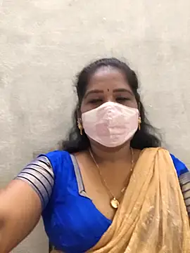 Snapshot of MaaliiiPonuTamil chatting on March 25, 2026, 5:23 pm MaaliiiPonuTamil online show from March 25, 2026, 5:23 pm