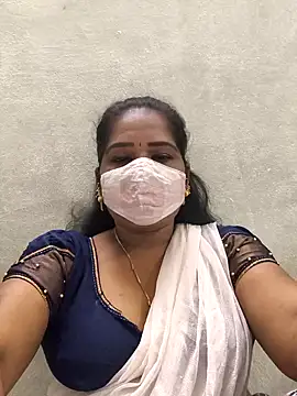 Snapshot of MaaliiiPonuTamil chatting on March 24, 2026, 5:02 pm MaaliiiPonuTamil online show from March 24, 2026, 5:02 pm