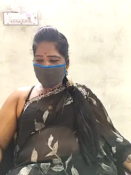 Snapshot of MaaliiiPonuTamil chatting on March 7, 2026, 4:12 pm MaaliiiPonuTamil online show from March 7, 2026, 4:12 pm