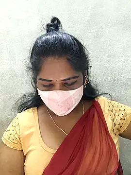 Snapshot of MaaliiiPonuTamil chatting on March 8, 2026, 2:04 am MaaliiiPonuTamil online show from March 8, 2026, 2:04 am