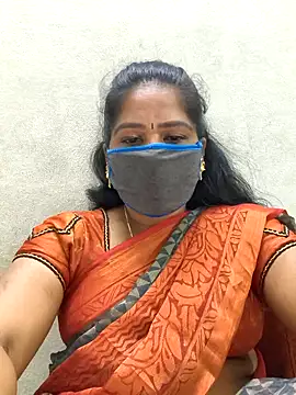 Snapshot of MaaliiiPonuTamil chatting on March 17, 2026, 5:38 pm MaaliiiPonuTamil online show from March 17, 2026, 5:38 pm