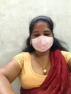 Snapshot of MaaliiiPonuTamil chatting on March 18, 2026, 11:48 pm MaaliiiPonuTamil online show from March 18, 2026, 11:48 pm