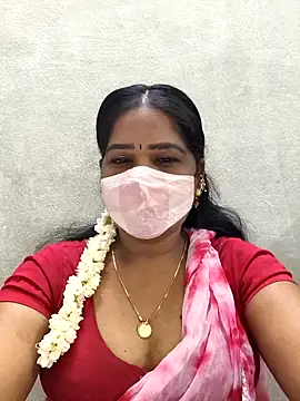 Snapshot of MaaliiiPonuTamil chatting on March 14, 2026, 1:22 am MaaliiiPonuTamil online show from March 14, 2026, 1:22 am