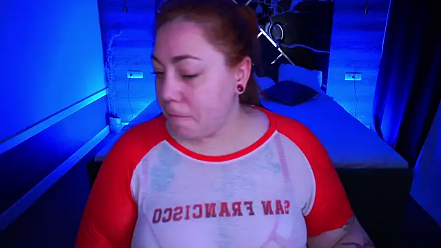 Kittywakee online show from September 29, 2025, 8:03 pm