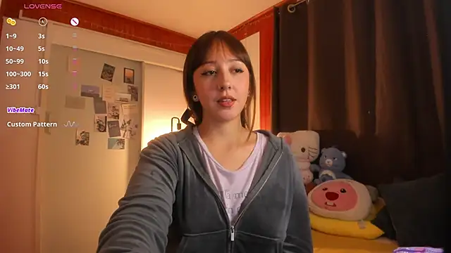 Snapshot of HeyTati chatting on May 28, 2026, 3:47 am HeyTati online show from May 28, 2026, 3:47 am