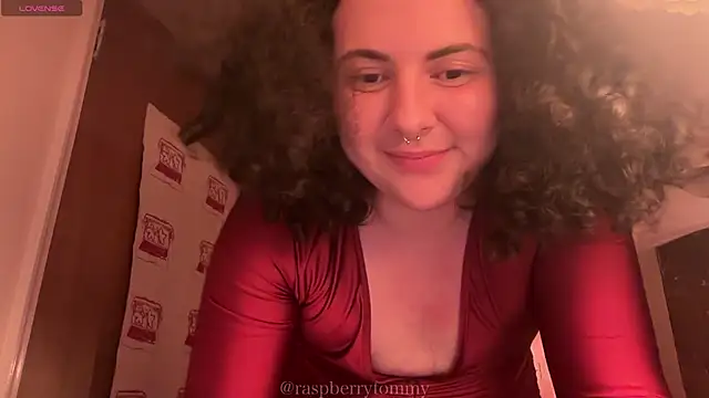 Snapshot of RaspberryTommyFTM chatting on October 1, 2025, 3:55 am RaspberryTommyFTM online show from October 1, 2025, 3:55 am