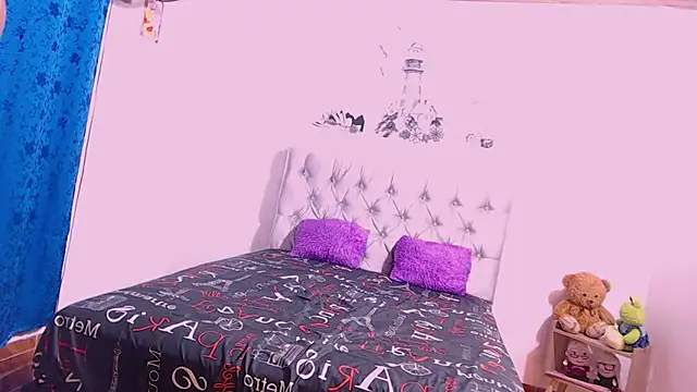 aliceroma online show from October 2, 2025, 1:25 pm