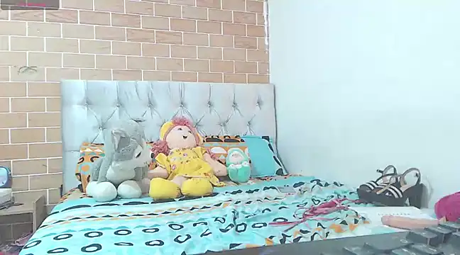 aliceroma online show from February 12, 2025, 9:54 pm