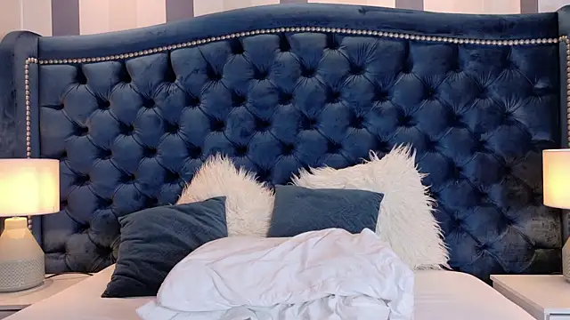 Violet Grace online show from November 22, 2025, 12:54 am