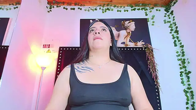 Naia x online show from February 25, 2026, 11:04 pm