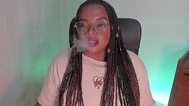 conielaurenth online show from July 15, 2026, 6:09 am