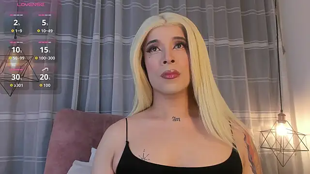 Snapshot of Nyx__Blackwood chatting on February 12, 2026, 3:50 am Nyx Blackwood online show from February 12, 2026, 3:50 am