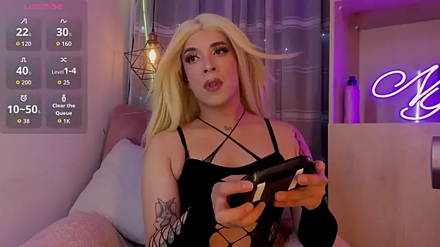 Snapshot of Nyx__Blackwood chatting on February 25, 2026, 10:20 pm Nyx Blackwood online show from February 25, 2026, 10:20 pm