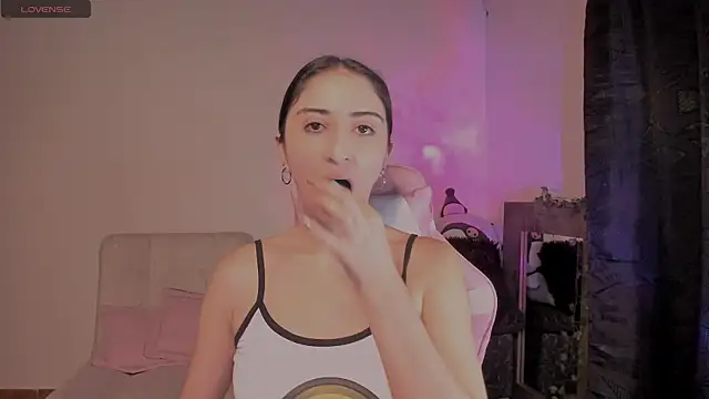 gabyye capprins online show from April 13, 2026, 1:20 am