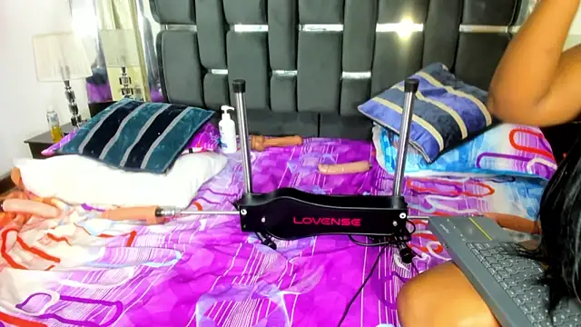 Duo ebony online show from January 17, 2025, 4:04 pm