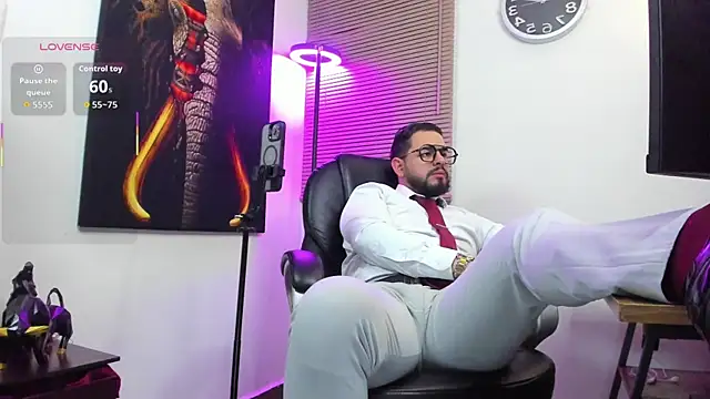 Snapshot of Ethan_Castellano chatting on September 22, 2025, 8:26 pm Ethan Castellano online show from September 22, 2025, 8:26 pm