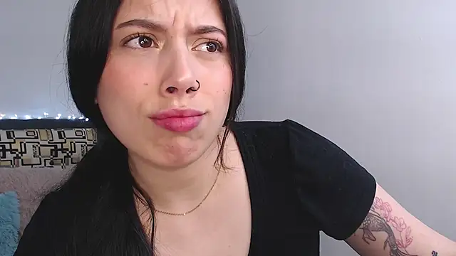 Snapshot of iam_emy chatting on October 17, 2025, 1:09 am iam emy online show from October 17, 2025, 1:09 am